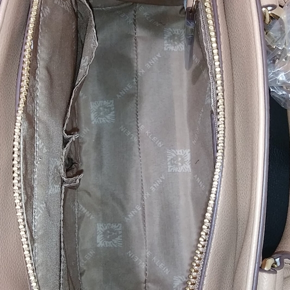NWT Anne Klein Pocket Satchel Bag - Picture 8 of 13